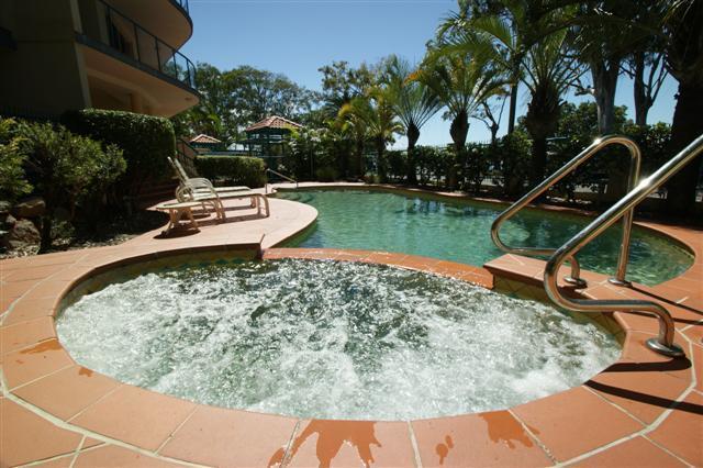 Aparthotel The Esplanade Riverview Holiday Apartments 4*
